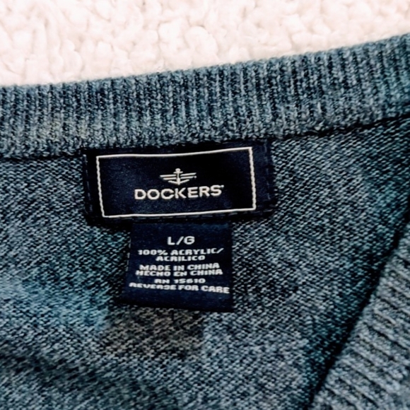 Dockers V-Neck Long Sleeve Sweater - Picture 2 of 3